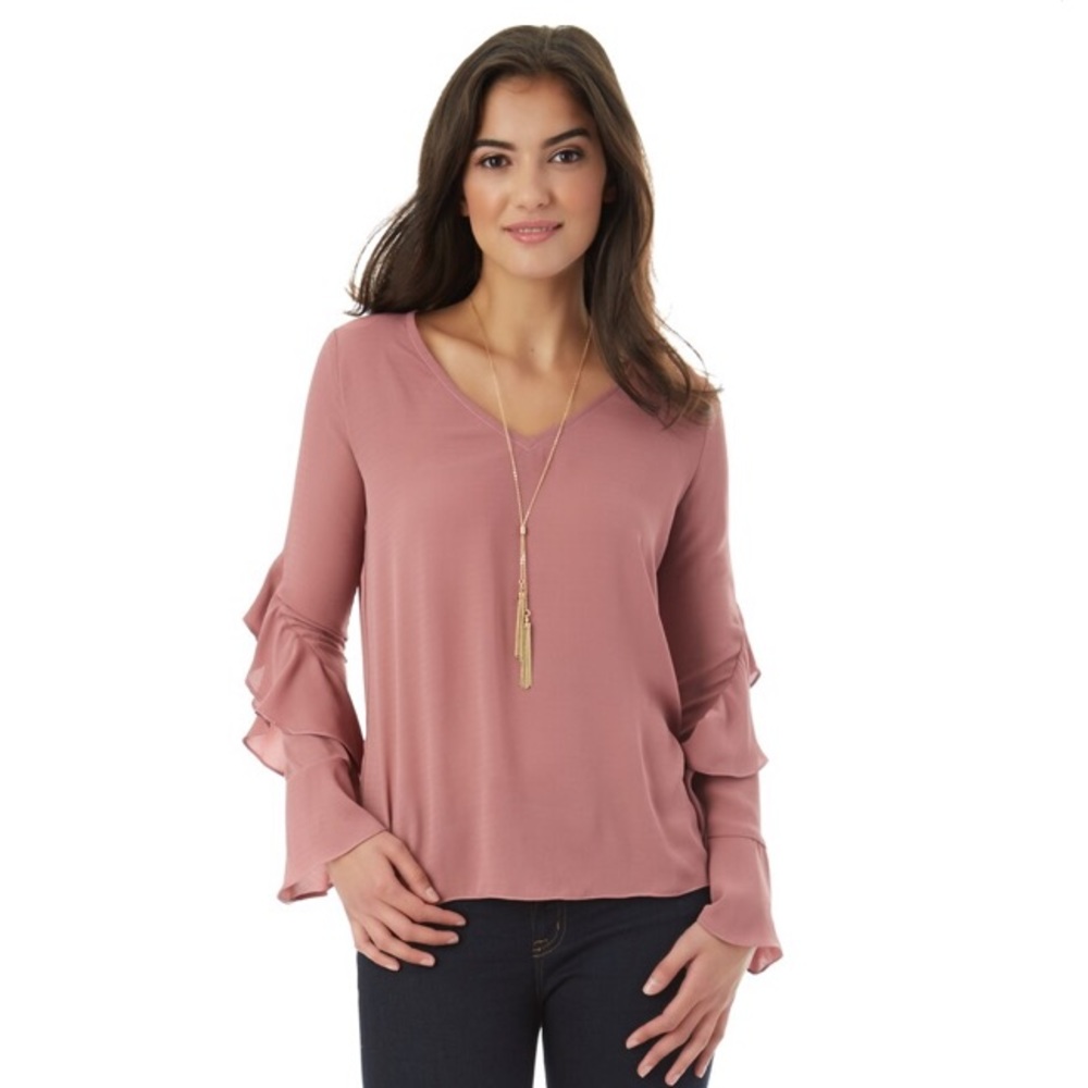 Juniors’ IZ Byer Ruffle Sleeve Top